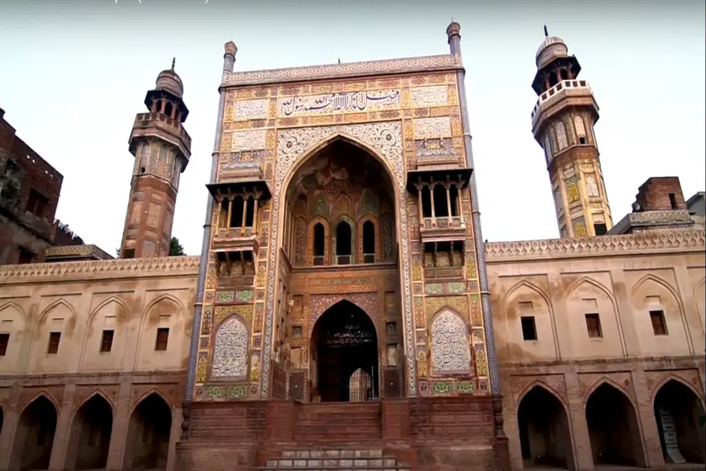 Masjid Wazir Khan Mosque in Lahore