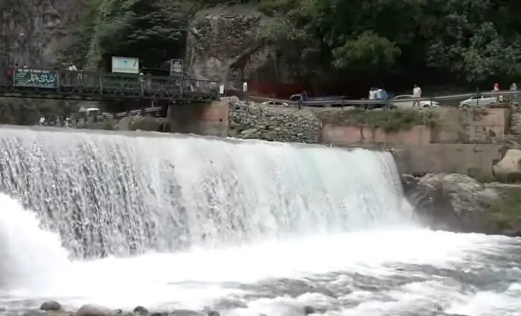 kundal shahi waterfall