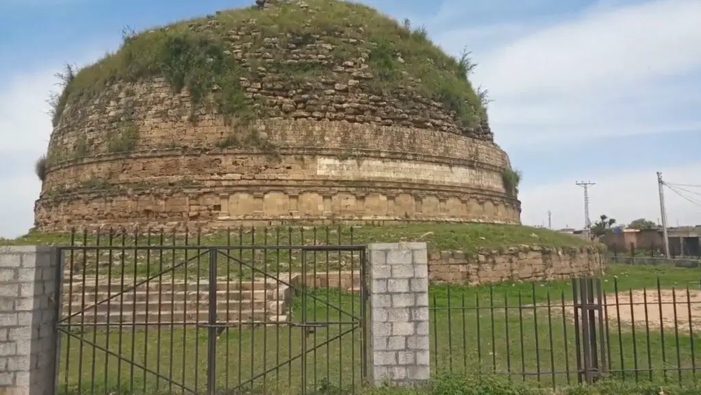 mankiala stupa