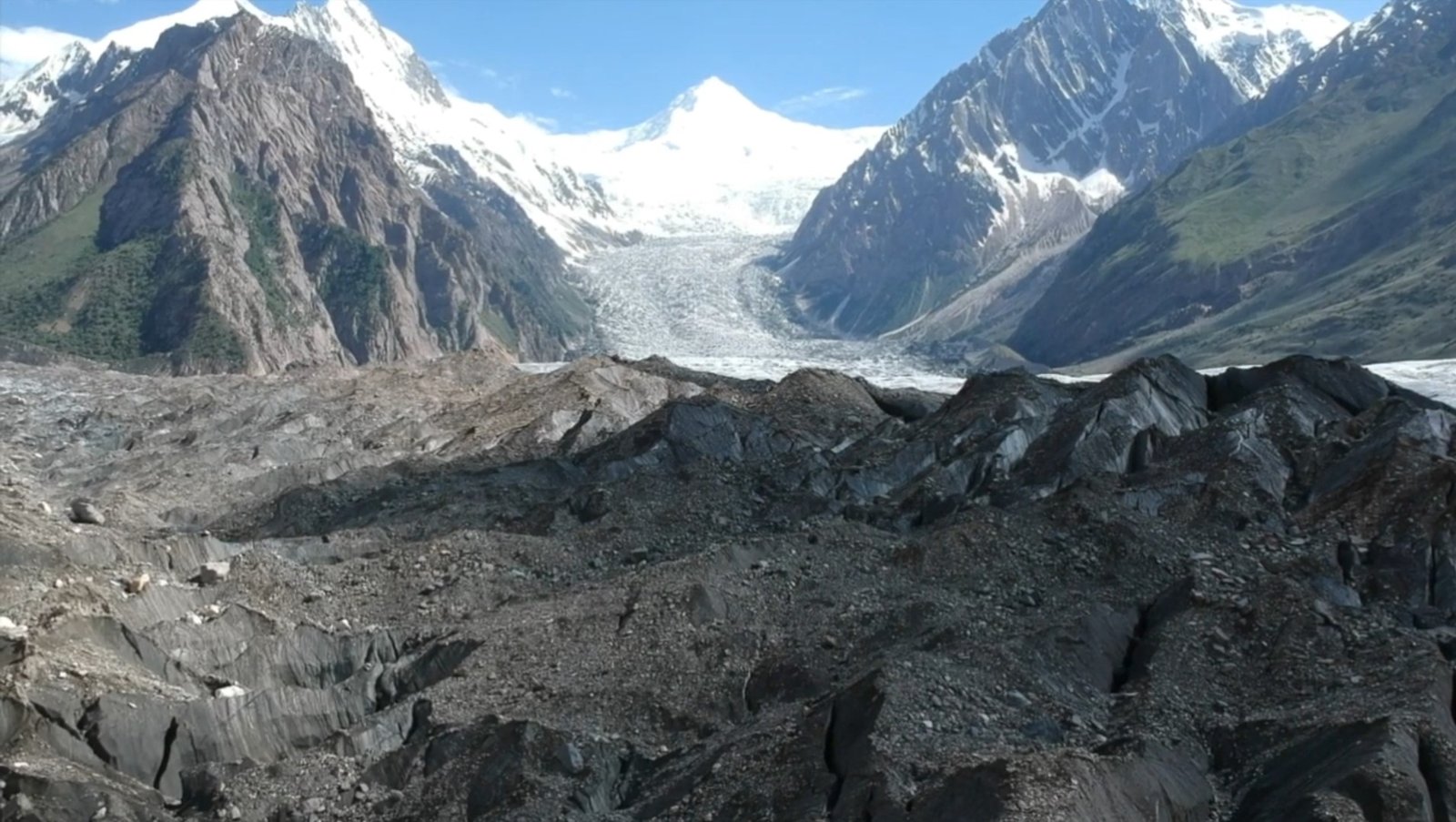 Exploring the Majestic Chiantar Glacier in Gilgit Pakistan