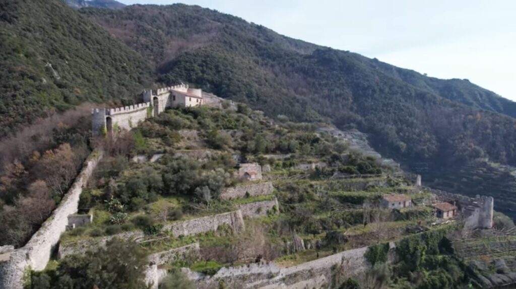 Castle of San Nicola de Thoro-Plano