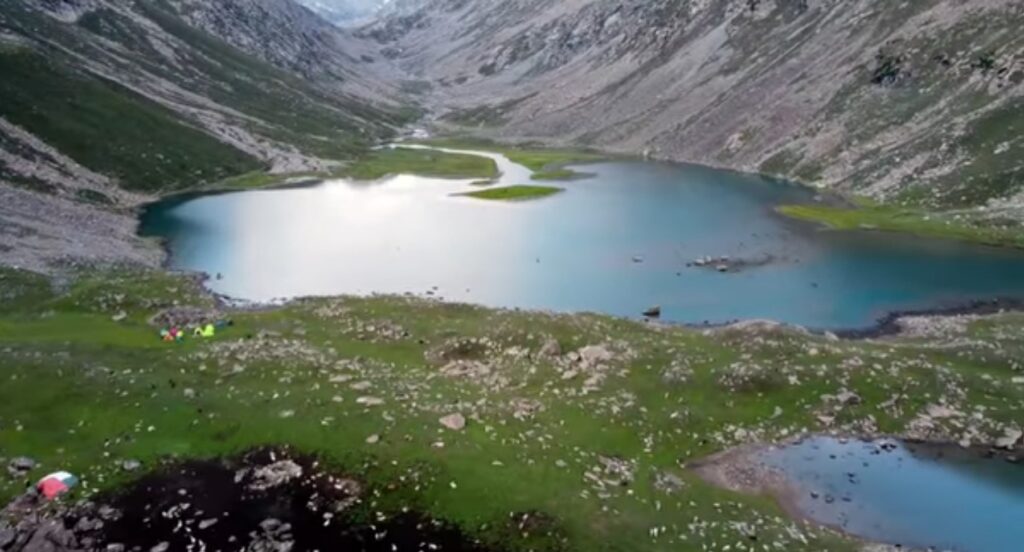 Izmis Lake
