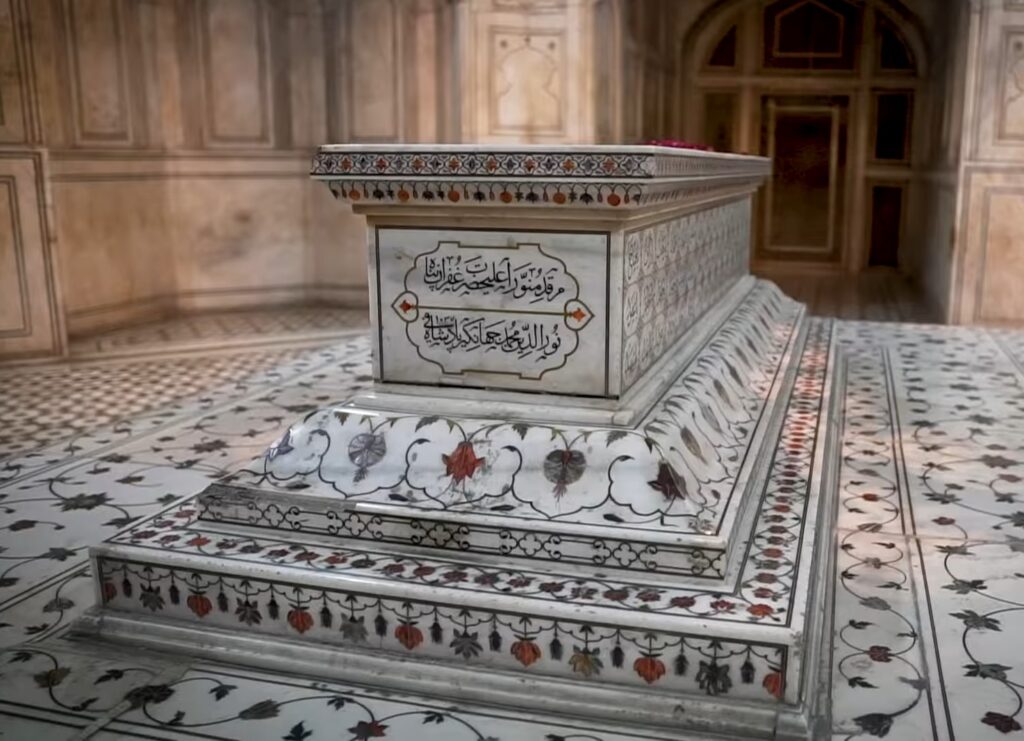 Jahangir tomb